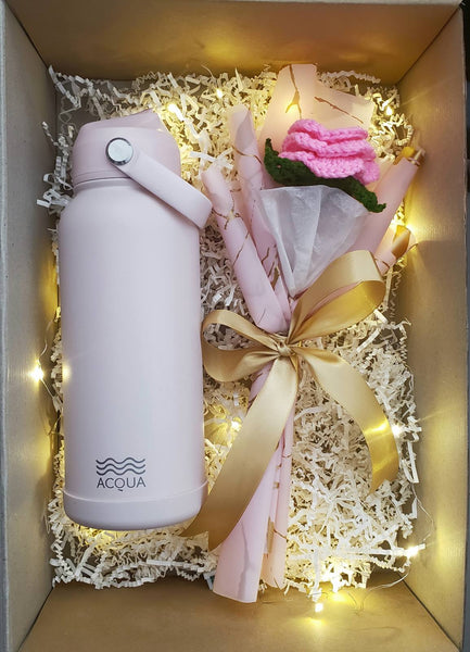Special Gift for Valentines day : Flower Crochet Rose & 32oz Flip, Sip & Go